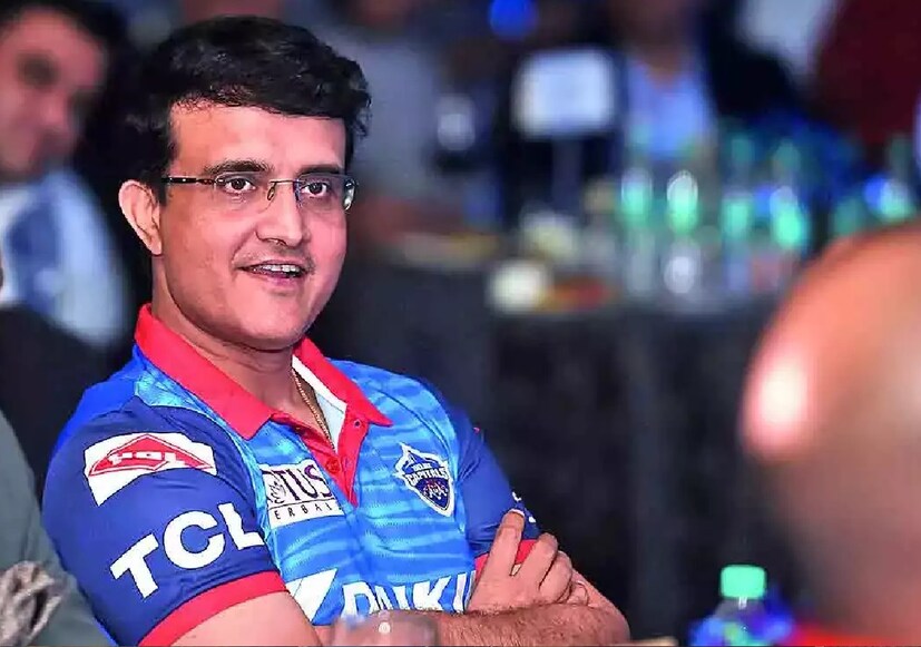 মোহনবাগান রত্নের পুরস্কার মূল্য ২ লক্ষ টাকা ক্লাবের ইউথ ডেভেলপমেন্টের দান করলেন সৌরভ। তিনি বহু বাঙালির আইডল। দাদার এমন উদ্যোগ তাঁর ভক্তদের আরও একবার গর্বিত হওয়ার সুযোগ করে দিল।