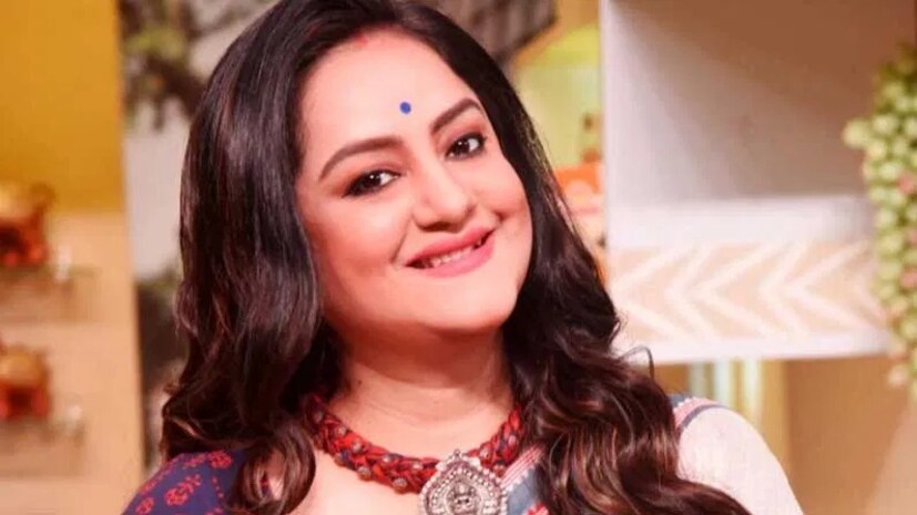 সুদীপার কথায়, ‘‘ভারতবর্ষ থেকে সম্ভবত প্রথম আমিই কোনও সঞ্চালিকা যে কিনা অন্য দেশের রান্নার শো হোস্ট করছি। এটা খুবই সম্মানের আমার মনে হয়েছে। ভীষণই আপ্লুত আমি। ভাবতেই পারিনি অন্য দেশে গিয়ে কোনও শো হোস্ট করব আমি।’’