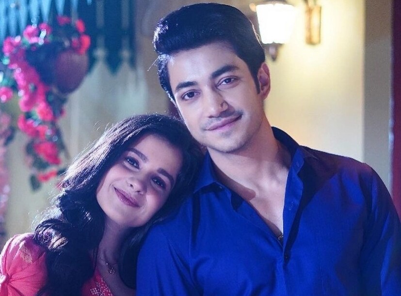 ‘‘এতদিন ধরে এই চরিত্রের সঙ্গে একত্রযাপন, সেই মুহূর্তগুলির কথা মনে পড়বে। ডাবল রোলে অভিনয় করলাম, গ্রামের মেয়ের চরিত্রে অভিনয় করলাম। ভাল অভিজ্ঞতা।’’