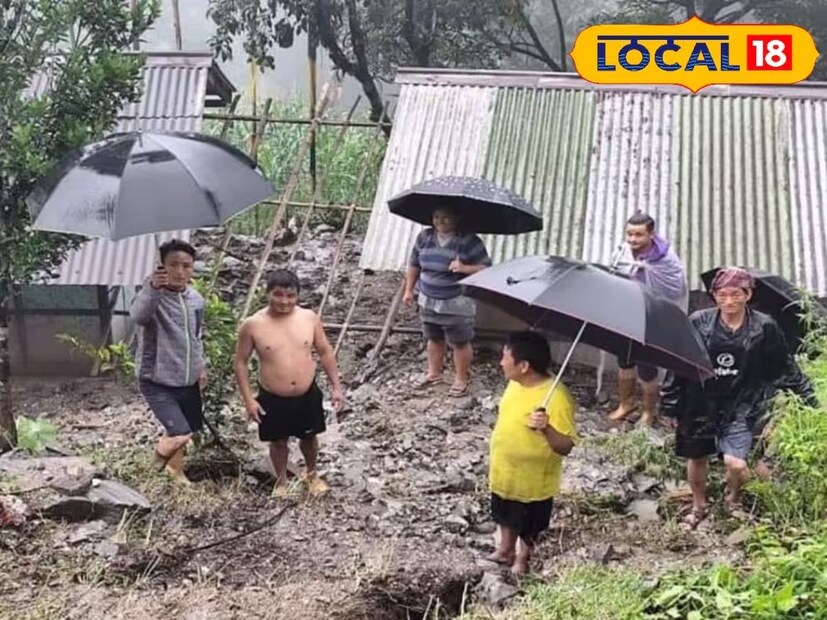 নতুন করে ধস গেইলখোলায়। আজ দিনভর বন্ধ থাকবে জাতীয় সড়ক। নজরদারিতে DSP পদ মর্যাদার অফিসারের নেতৃত্বে কালিম্পং পুলিশের স্পেশ্যাল টিম।