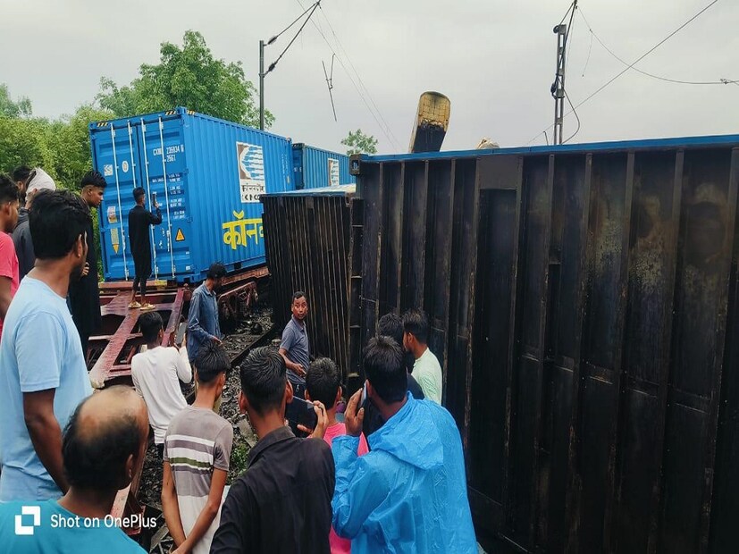 গুয়াহাটি স্টেশনে হেল্প ডেস্ক নম্বর:০৩৬১২৭৩১৬২১০৩৬১২৭৩১৬২২০৩৬১২৭৩১৬২৩