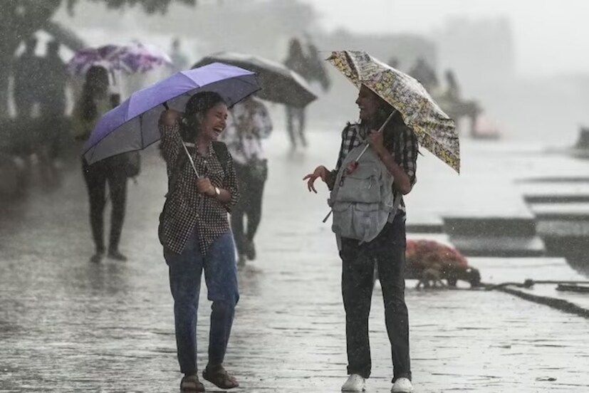 মঙ্গলবার থেকে প্রাক বর্ষার বৃষ্টি শুরু গাঙ্গেয় পশ্চিমবঙ্গে। মেঘলা আকাশ; আবহাওয়ার পরিবর্তন। বর্ষার অনুকূল পরিস্থিতি তৈরি হচ্ছে ক্রমশ।