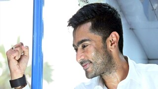 অভিষেকের ছবি দেওয়া হোর্ডিং ঘিরে বিতর্ক তৃণমূলে৷ 