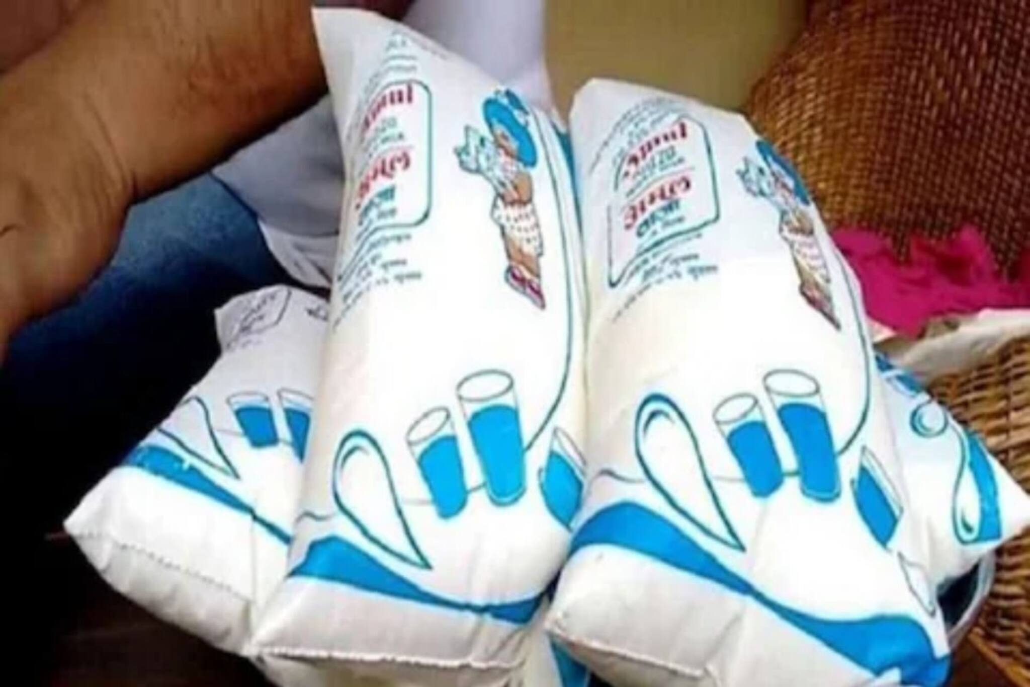 মধ্যবিত্তের বড় ধাক্কা! দুধের দাম বাড়িয়ে দিল Amul! কত হল লিটার প্রতি রেট? দেখুন