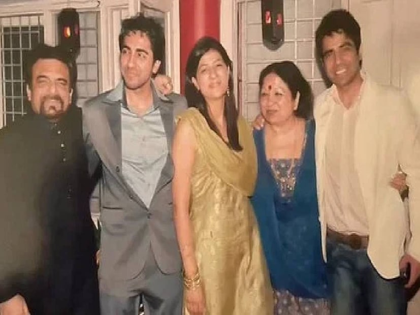 ‘স্ত্রী’ অভিনেতা অবশ্য আরও এক কারণের কথা জানান। তাঁর কথায়, “আমার বাবা তো একজন জ্যোতিষবিদ। আর আমি যদি মদ্যপান করতাম, তাহলে তিনি তা সঙ্গে সঙ্গেই জানতে পেরে যেতেন।’’