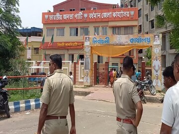 বিজেপিতে শোরগোল
