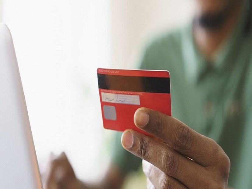 তাই PhonePe, Cred, BillDesk-এর মাধ্যমে আর ক্রেডিট কার্ডের বিলের পেমেন্ট করা যাবে না। রিজার্ভ ব্যাঙ্ক অফ ইন্ডিয়া আগেই নির্দেশ দিয়েছিল, ৩০ জুনের পর থেকে ভারত বিল পেমেন্ট সিস্টেম (বিবিপিএস)-এর মাধ্যমে সমস্ত ক্রেডিট কার্ডের পেমেন্ট করতে হবে।