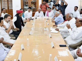 ইন্ডিয়া শিবিরের বৈঠক।