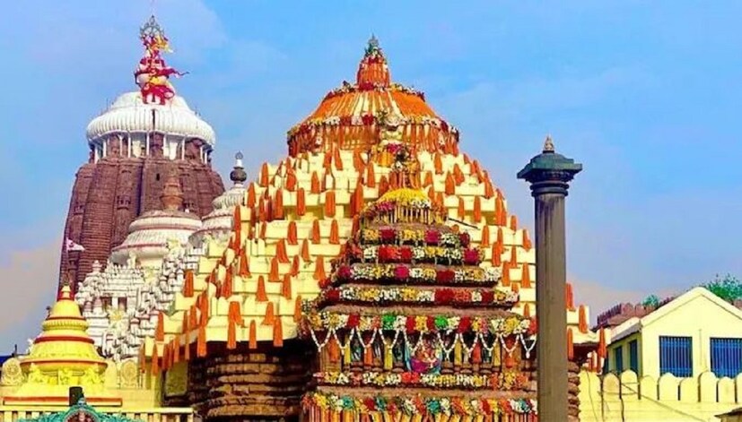 কোভিডের সময় জগন্নাথ মন্দিরের চারটি প্রবেশদ্বার বন্ধ করে দেওয়া হয়। সেই সময় শুধুমাত্র প্রধান ফটক দিয়েই প্রবেশের অনুমতি দেওয়া হয়েছিল। কোভিড কেটে গেলেও বজায় ছিল সেই নিয়ম।