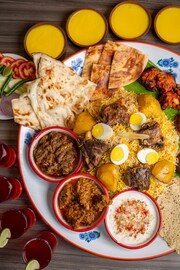 বাঙালি-মোগলাই খানা মিলে মিশে একাকার, আমিনিয়ার বিশেষ জামাইষষ্ঠী থালি, কী থাকছে?