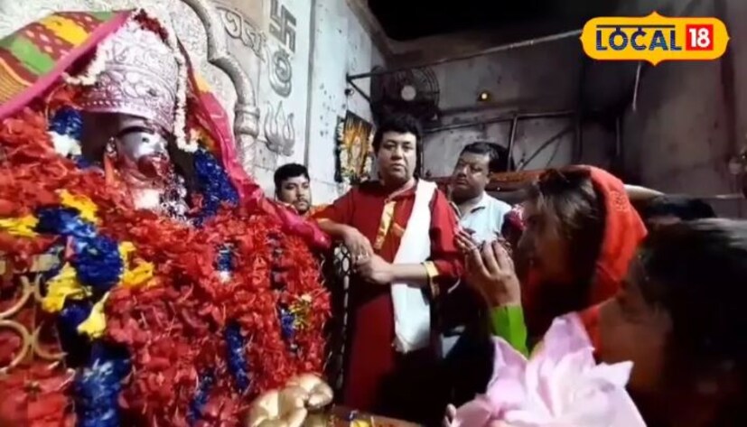 এরপরে তিনি সাংবাদিকদের মুখোমুখি হন এবং তিনি জানান গতকাল সবকিছু শেষ হতে অনেক রাত্রি হয়ে গিয়েছিল বলে তারাপীঠ মন্দিরে আসা হয়নি।তবে যেহেতু প্রার্থী তালিকা ঘোষণা হওয়ার পর তারাপীঠ মন্দিরে পুজো দিয়ে তিনি তার প্রচার শুরু করেছিলেন। আর প্রচার শুরুর পর বিপুল ভোটে জয়লাভ করেছেন।তাই জেতার পরেও মা তারার মন্দিরে পুজো দিয়ে তিনি আগামী দিনের কাজ শুরু করবেন।