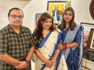 মানিকতলায় প্রার্থী কে?