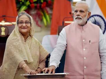 শপথগ্রহণ অনুষ্ঠান কবে?