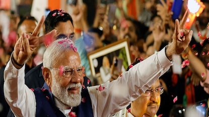 মোদি ৩.০ মন্ত্রিসভায় একের পর এক চমক মোদি ৩.০ মন্ত্রিসভায় একের পর এক চমক