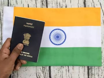 এবার পাসপোর্ট বানান এক চুটকিতে, ‘নথি ছাড়াই হবে কাজ’, শুধু মোবাইলে থাকুক এই অ্যাপ এবার পাসপোর্ট বানান এক চুটকিতে, ‘নথি ছাড়াই হবে কাজ’, শুধু মোবাইলে থাকুক এই অ্যাপ