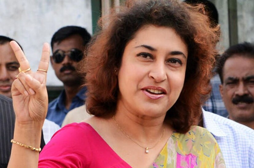 দীর্ঘ বেশ কয়েকদিন ধরে সাতটি দফায় লোকসভা নির্বাচন চলার পর মঙ্গলবার লোকসভা নির্বাচনের ফলাফল ঘোষিত হয়েছে। আর ঠিক সেই জায়গায় দাঁড়িয়ে বীরভূম আপাতত পাঁচ বছরের জন্য এভারগ্রীন। প্রসঙ্গত ২০০৯ সাল থেকে টানা তিন বারের সাংসদ শতাব্দী রায় এবারও ছিলেন বীরভূম লোকসভা কেন্দ্রের তৃণমূল মনোনীত প্রার্থী। গত বছরের জয়ের ব্যবধানকে কার্যত টেক্কা দিয়ে এই বছর এক লক্ষ নব্বই হাজারেরও বেশি ভোটে জয়লাভ করেছেন শতাব্দী রায়।
