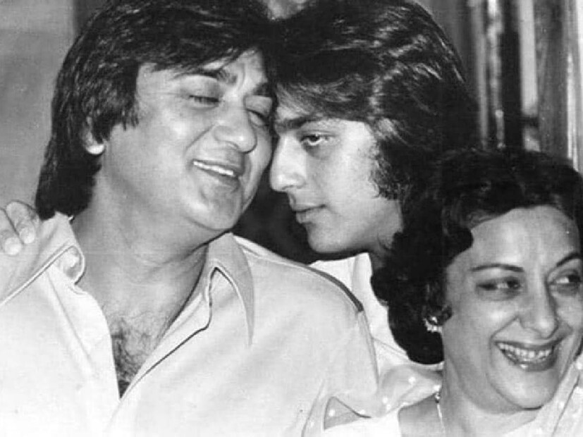 ১৯৭১ সালের ২৩ জুলাই মুক্তি পেয়ে ছবিটি বক্স অফিসে মুখ থুবড়ে পড়ে। একটি সাক্ষাত্কারে সুনীল জানিয়েছিলেন, এই ছবির ব্যর্থতার পর তিনি দেউলিয়া হয়ে গিয়েছিলেন। গাড়ি বিক্রি করতে হয়েছিল। এমনকি ঋণ পরিশোধের জন্য বাড়িও বন্ধক রাখতে হয়েছিল।