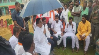 ভোট পরবর্তী অশান্তির অভিযোগ শুনলেন বিরোধী দলনেতা শুভেন্দু অধিকারী।