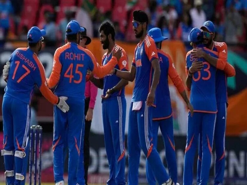 এই পরিস্থিতিতে যেন বিরাট ব্যাটন দিয়ে যাচ্ছেন এমন একজনকে, যাকে দেখে খুশিতে ভরে উঠতে পারে কলকাতা তথা বাংলাবাসী। রিঙ্কু সিং সেই ক্রিকেটার, যিনি এ বারের বিশ্বকাপের (T20 World Cup 2024) মূল টিমে জায়গা পাননি। তা সত্ত্বেও বিরাট-রোহিতদের সঙ্গে নিউ ইয়র্ক থেকে শুরু করে ওয়েস্ট ইন্ডিজ সর্বত্রই গিয়েছেন।