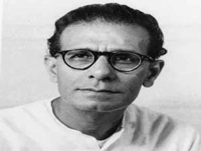 ডঃ প্রফুল্ল চন্দ্র ঘোষ ছিলেন বাংলার অন্যতম বিশিষ্ট ভারতীয় স্বাধীনতা সংগ্রামী এবং পশ্চিমবঙ্গের প্রথম মুখ্যমন্ত্রী। তিনি পশ্চিমবঙ্গের তিনটি পৃথক সরকারে মুখ্যমন্ত্রী হিসাবে দায়িত্ব পালন করেন।