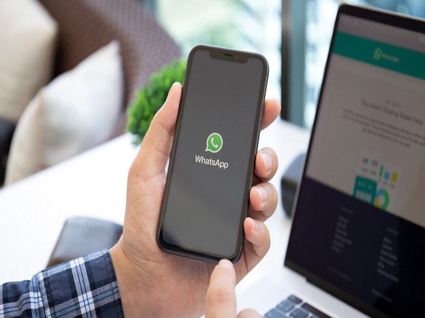 WhatsApp ১ এপ্রিল থেকে ৩০ এপ্রিলের মধ্যে মোট ৭,১৮২,০০০ অ্যাকাউন্ট নিষিদ্ধ করেছে৷ এর মধ্যে, ১,৩০২,০০০ অ্যাকাউন্টগুলি ব্যবহারকারীদের কাছ থেকে প্রতিবেদনের আগেই সক্রিয় ভাবে নিষিদ্ধ করা হয়েছিল৷