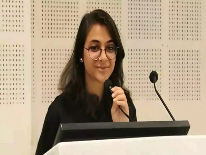 এখানকার বি.টেকের ছাত্রী রাশি বগ্গা গত বছর ৮৫ লক্ষ টাকার বার্ষিক চাকরির প্যাকেজ পেয়েছিলেন। আর এটাই ছিল ২০২৩ সালে আইআইআইটি-এনআর-এর কোনও পড়ুয়াকে দেওয়া সর্বোচ্চ প্যাকেজ। রাশি বগ্গা এই অফারের আগে অবশ্য অন্য একটি কোম্পানি থেকে ভাল চাকরির অফার পেয়েছিলেন। তিনি সক্রিয় ভাবে আরও ইন্টারভিউয়ে অংশগ্রহণ করেছিলেন এবং শেষ পর্যন্ত এই দুর্দান্ত চাকরির প্রস্তাব পেতে সফল হন।