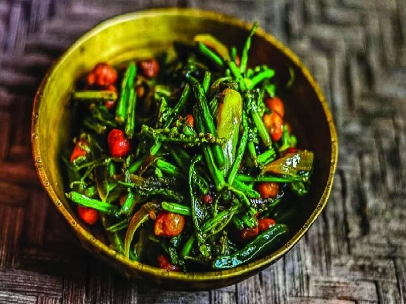 ঢেঁকি শাকে প্রভূত পরিমাণ পটাশিয়াম থাকে। যা হৃদ্‌যন্ত্রের সমস্যা নিয়ন্ত্রণে কাজে আসতে পারে। হৃদরোগের সমস্যা থাকলে নিয়মিত খাওয়া উচিত এই শাকটি।