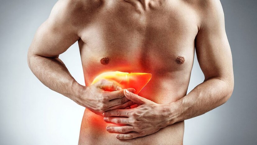 হজম ক্ষমতা বাড়ায়: হজমের সমস্যায় পেটে ব্যথা, গ্যাস, অ্যাসিডিটি হয়। এই সমস্যার সমাধান করতে পারে পেয়ারা পাতা। এই পাতায় রয়েছে এমন কিছু উপাদান যা হজম ক্ষমতা বৃদ্ধি করতে পারে। সকাল সকাল পেয়ারা পাতা দিয়ে তৈরি চা খেতে পারেন। তাতে হজমের যাবতীয় সমস্যা দ্রুত মিটে যাবে।