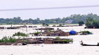 ডিভিসি জল ছাড়তেই বন্যা পরিস্থিতি? ডিভিসি জল ছাড়তেই বন্যা পরিস্থিতি?