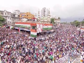 ধর্মতলা থেকে বড় বার্তা আজ
