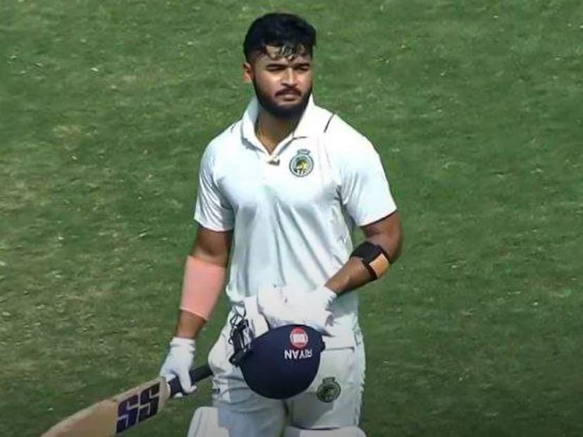 তার আগেই বিপাকে পড়লেন আইপিএলের অন্যতম সেরা ক্রিকেটার রিয়ান পরাগ। জানা গিয়েছে হারারে উড়ে যাওয়ার আগে নিজের পাসপোর্ট এবং দু’টি মোবাইল ফোন হারিয়েছেন রিয়ান পরাগ। 