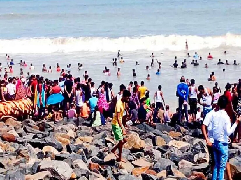 এ বার পুরীর অন্যতম প্রধান আকর্ষণ রথযাত্রাও অনুষ্ঠিত হবে দিঘায়। শুক্রবার এক্স হ্যান্ডলে এই কথা জানিয়েছেন মুখ্যমন্ত্রী। এতে দিঘায় পর্যটনপ্রেমীদের ভিড় আরও বাড়বে বলে আশা।
