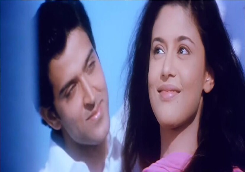 কেরিয়ারের তাগিদে একপ্রকার বাধ্য হয়ে নাম বদলে রাজি হতে হয়েছিল তাঁকে। অনেক বছর পর নিজের প্রকৃত পরিচয় ফিরে পান তিনি। 