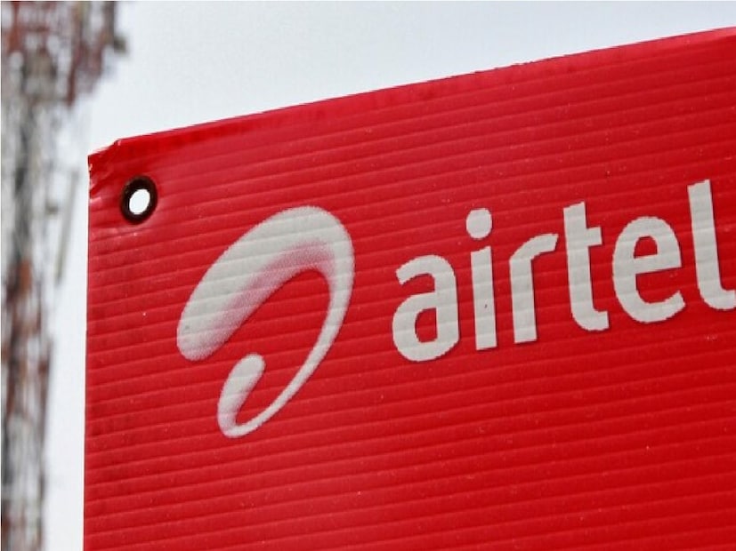 Airtel সম্প্রতি তাদের প্রিপেড এবং পোস্টপেড প্ল্যানের দাম বাড়িয়েছে। টেলিকম কোম্পানি ঘোষণা করেছে যে, তারা তাদের এন্ট্রি-লেভেল প্ল্যানের দাম ৭০ পয়সা বাড়িয়েছে। এখন কোম্পানি কিছু নতুন বুস্টার প্যাক নিয়ে এসেছে। Airtel ৫১ টাকা, ১০১ টাকা এবং ১৫১ টাকার তিনটি নতুন বুস্টার প্যাক লঞ্চ করেছে৷ নতুন টপ আপ ডেটা প্ল্যানের সঙ্গে ব্যবহারকারীরা আনলিমিটেড 5G ডেটার সুবিধা পাবেন।