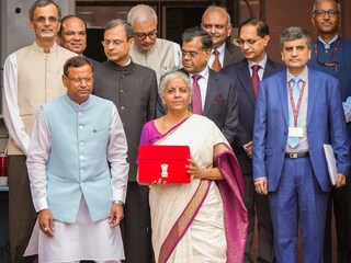পূর্ণাঙ্গ বাজেট কেমন লাগল? প্রতিক্রিয়া প্রকাশ করলেন নামীদামি শিল্পপতি এবং ব্যবসায়ীরা (Photo: PTI)