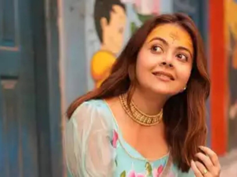 অভিনেত্রীর ঘনিষ্ঠ একটি সূত্র প্রকাশ করেছেন, দেবলীনা শীঘ্রই মা হবেন। গর্ভাবস্থার প্রাথমিক দিনগুলি কাটাচ্ছেন। তবে ব্যক্তিগত কারণে এখনই তা প্রকাশ করার পরিকল্পনা নেই অভিনেত্রীর।