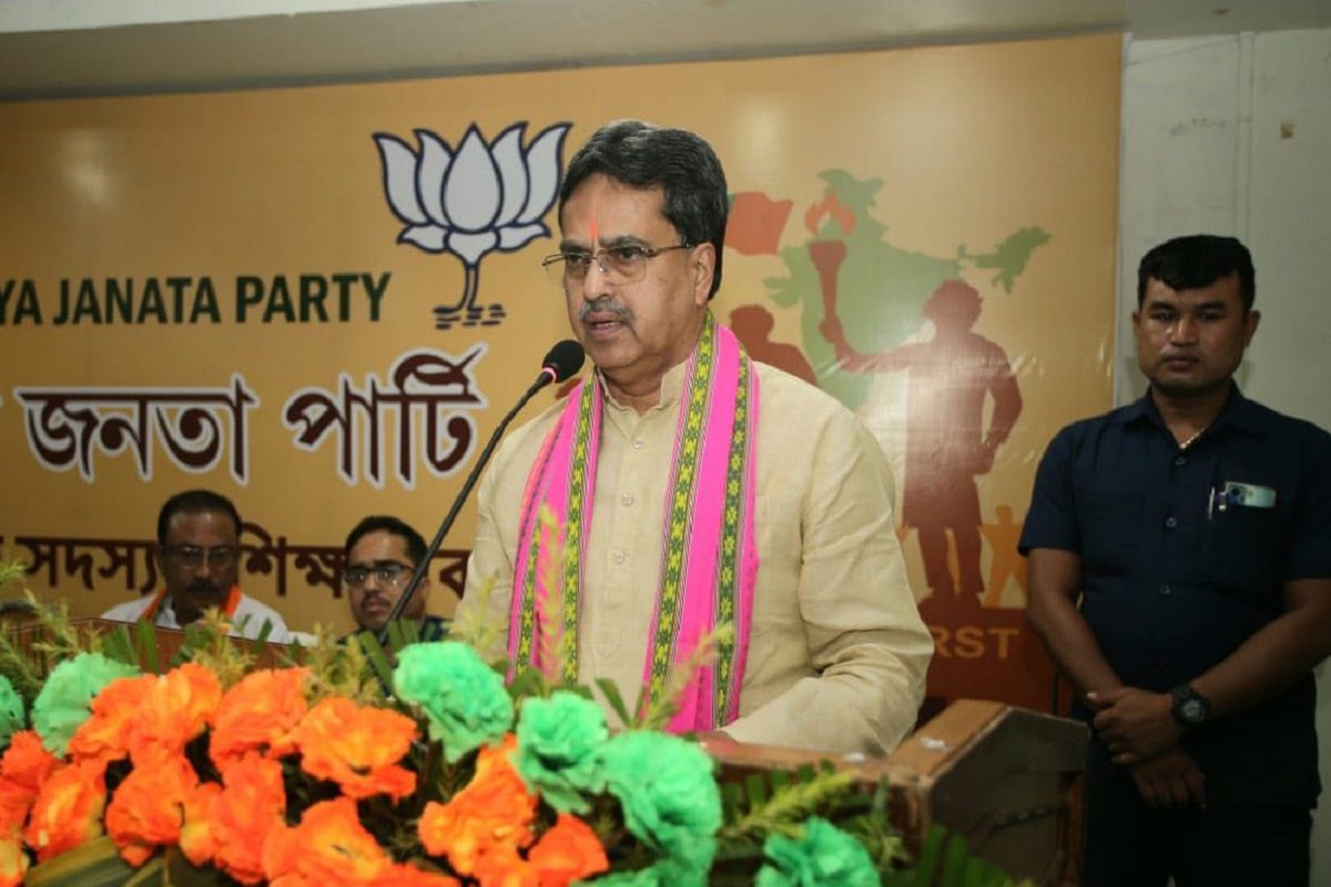 ক্রীড়াক্ষেত্রে উন্নয়নে অগ্রাধিকার দিচ্ছে সরকার, জানালেন ত্রিপুরার মুখ্যমন্ত্রী ক্রীড়াক্ষেত্রে উন্নয়নে অগ্রাধিকার দিচ্ছে সরকার, জানালেন ত্রিপুরার মুখ্যমন্ত্রী