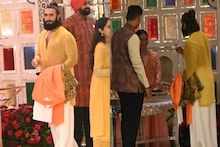 অনন্ত-রাধিকার গায়ে হলুদে চাঁদের হাট! খোশমেজাজে পান খাচ্ছেন হবু বাবা রণবীর