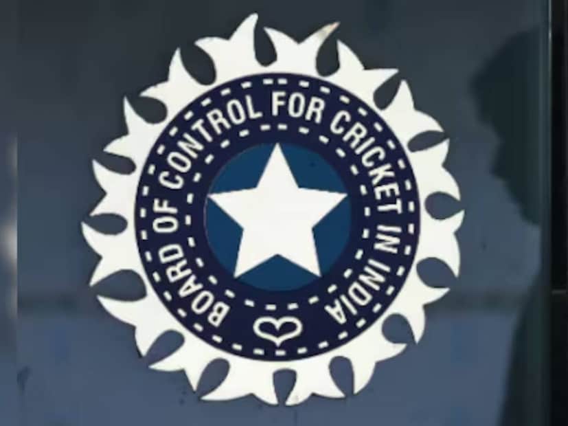 ‍আইপিএলে বেশ কিছু দলের হয়ে কাজ করেছেন জন্টি। লখনউতেও গম্ভীরের সঙ্গে ছিলেন জন্টি। কিন্তু হিন্দুস্থান টাইমস সূত্রে খবর, গত সাত বছরের মতো ভারতীয় সাপোর্ট স্টাফই চাইছে বোর্ড।