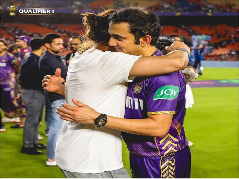 তিনটে আইপিএল দলের হয়ে খেলেছেন জাহির। মুম্বই ইন্ডিয়ান্স, রয়্যাল চ্যালেঞ্জার্স ব্যাঙ্গালোর এবং দিল্লি ডেয়ারডেভিলস। ১০০ ম্যাচে ১০২টি উইকেট নেন তিনি। ২০১৭ সালে দিল্লির অধিনায়ক ছিলেন। তার পরই সবধরনের ক্রিকেট থেকে অবসর ঘোষণা করেন জাহির। 