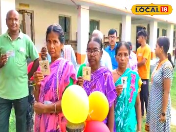 চলছে ভোটগ্রহণ