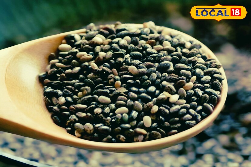 চিয়া সিডের মধ্যে একটি বিশেষ ধরনের প্রোটিন থাকে। এই প্রোটিন সর্ষে ও তিল বীজের মধ্যেও পাওয়া যায়। যে সমস্ত ব্যক্তির তিল, সর্ষে বীজ থেকে আলার্জি রয়েছে তাঁদের এড়িয়ে চলা উচিত।