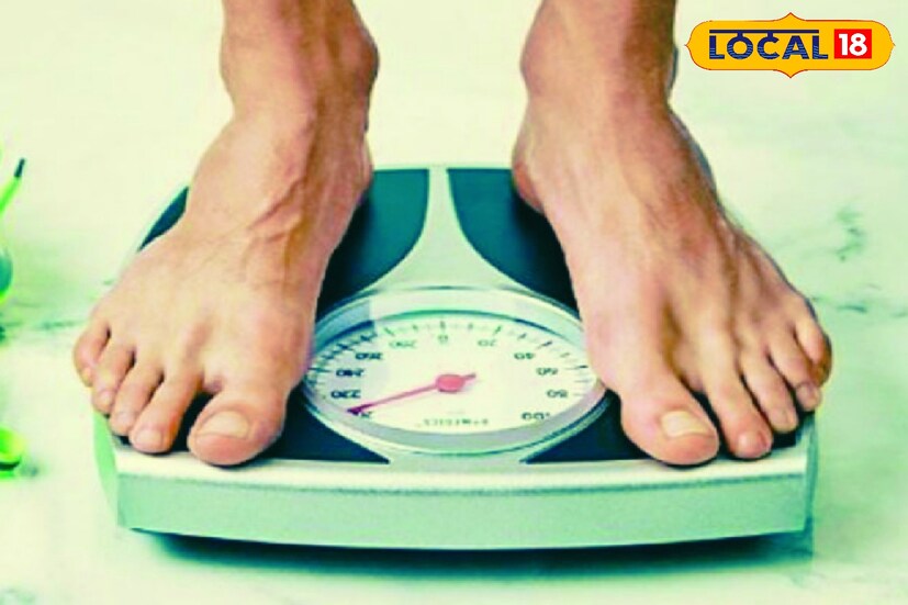 পুজোর আগেই ওজন কমিয়ে ছিপছিপে ফিগার চান? ডায়েটিং-ওয়ার্ক আউট কিছু করেই ওজন কমাতে পারছেন না? চিন্তা করবেন না! এই সহজ উপায়ে খুব তাড়াতাড়ি কমে ওজন! পুজোর আগেই আপনি 'স্লিম-ট্রিম'