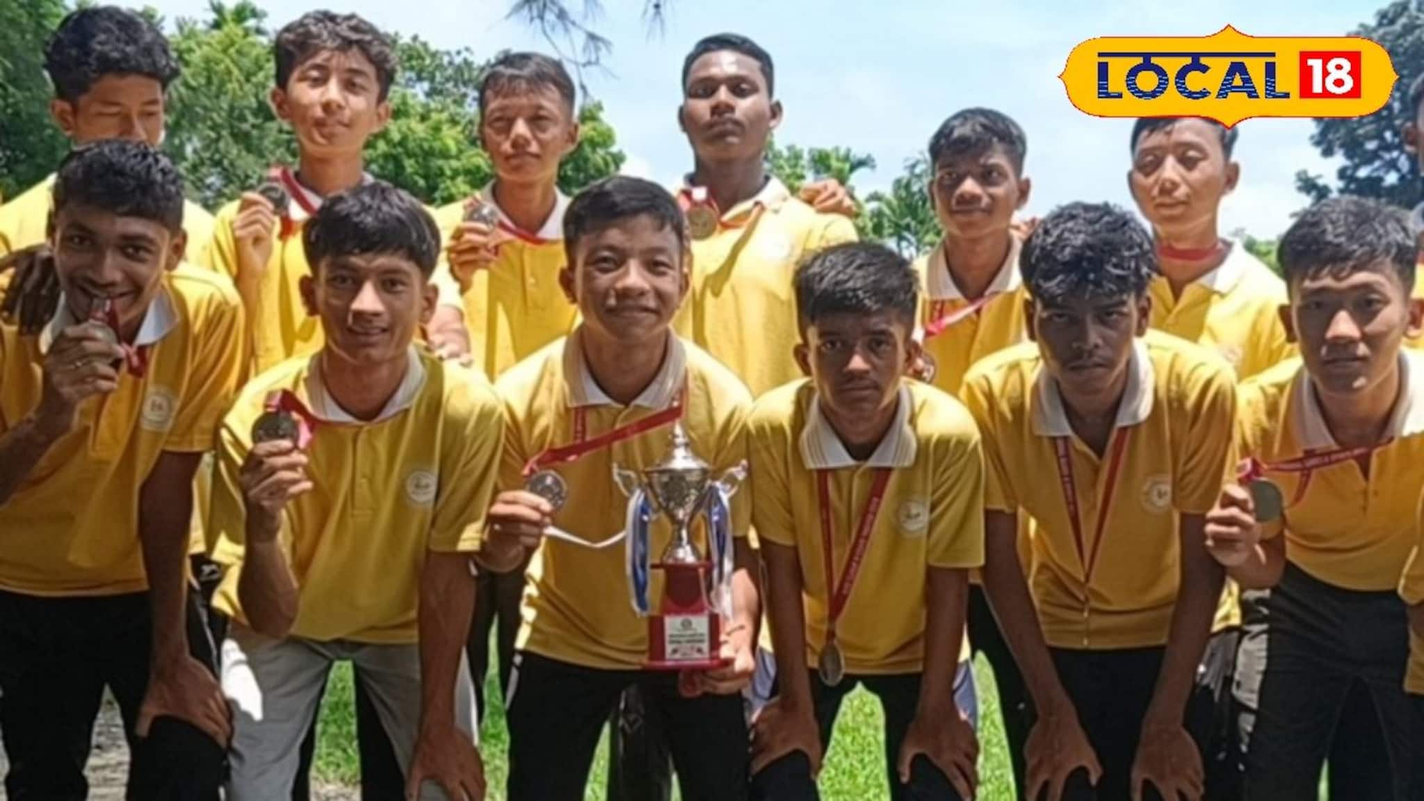 জাতীয় ফুটবল প্রতিযোগিতায় সুযোগ হ্যামিলটনগঞ্জের পড়ুয়াদের