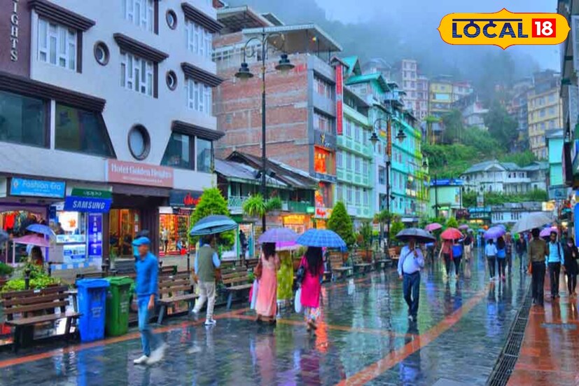 এতদিন প্রবল দুর্যোগের সম্মুখীন হয়েছিল উত্তরবঙ্গের জেলাগুলি। পূর্বাভাসে হাওয়া অফিস জানাচ্ছে উত্তরবঙ্গে ক্রমশ বৃষ্টি কমবে। মূলত এটি উত্তর অন্ধ্রপ্রদেশ ও দক্ষিণ ওড়িশা সংলগ্ন উপকূলে অবস্থান করবে। 