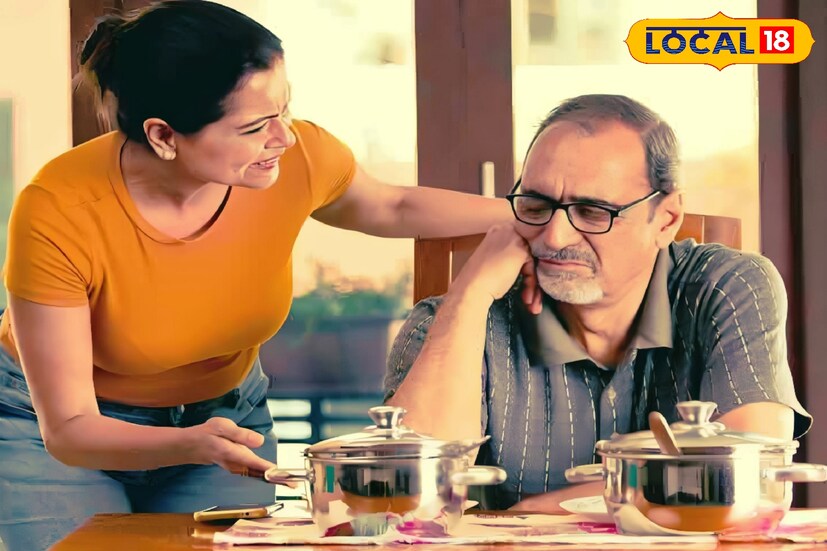  পুষ্টিবিদ দিব্যা নাজ জানান, বয়স ষাটের গণ্ডি পেরিয়ে সত্তরের দিকে এগতে থাকলে শারীরিক ও মানসিক নানা সমস্যা দেখা দেয়। এই বয়সে সবচেয়ে বেশি দেখা দেয় ‘ইটিং ডিজঅর্ডার’।