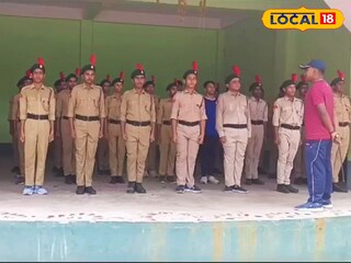 বিদ্যালয় এন সি সি চলাকালীন