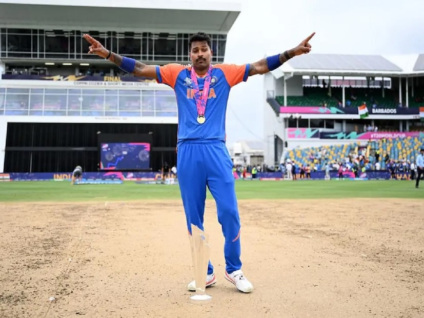 হার্দিক পান্ডিয়া: ২০২২ সালের টি-২০ বিশ্বকাপের পর একাধিক টি-২০ সিরিজে ভারতীয় দলকে নেতৃত্ব দিয়েছেন হার্দিক পান্ডিয়া। সাফল্যও এনে দিয়েছেন। আইপিএলেও গুজরাত টাইটানন্সকে একবার চ্যাম্পিয়ন ও একবার রানার্স করেছেন হার্দিক। বর্তমানে মুম্বই ইন্ডিয়ান্সের অধিনায়ক। ফলে অভিজ্ঞতার নিরিখে হার্দিক পান্ডিয়া এগিয়ে রয়েছেন ভারতের পরবর্তী অধিনায়ক হিসেবে।