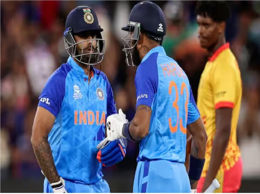 বর্তমানে ভারতীয় দল শ্রীলঙ্কা সফরে রয়েছে। সেই সঙ্গে ভারত-শ্রীলঙ্কা সিরিজ শুরুর আগেই বেরিয়ে আসছে বড় খবর। সংবাদমাধ্যমের খবর অনুসারে, সূর্যকুমার যাদব অধিনায়ক হওয়ার পর ভারতীয় দলের প্রথম হাডল সেশনে  আসেননি হার্দিক পান্ডিয়া।