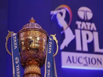 কেকেআর বাদ দিচ্ছে তারকা ব্যাটারকে! অনেক রান বড় রেকর্ড গড়েও হবে না শেষ রক্ষা!